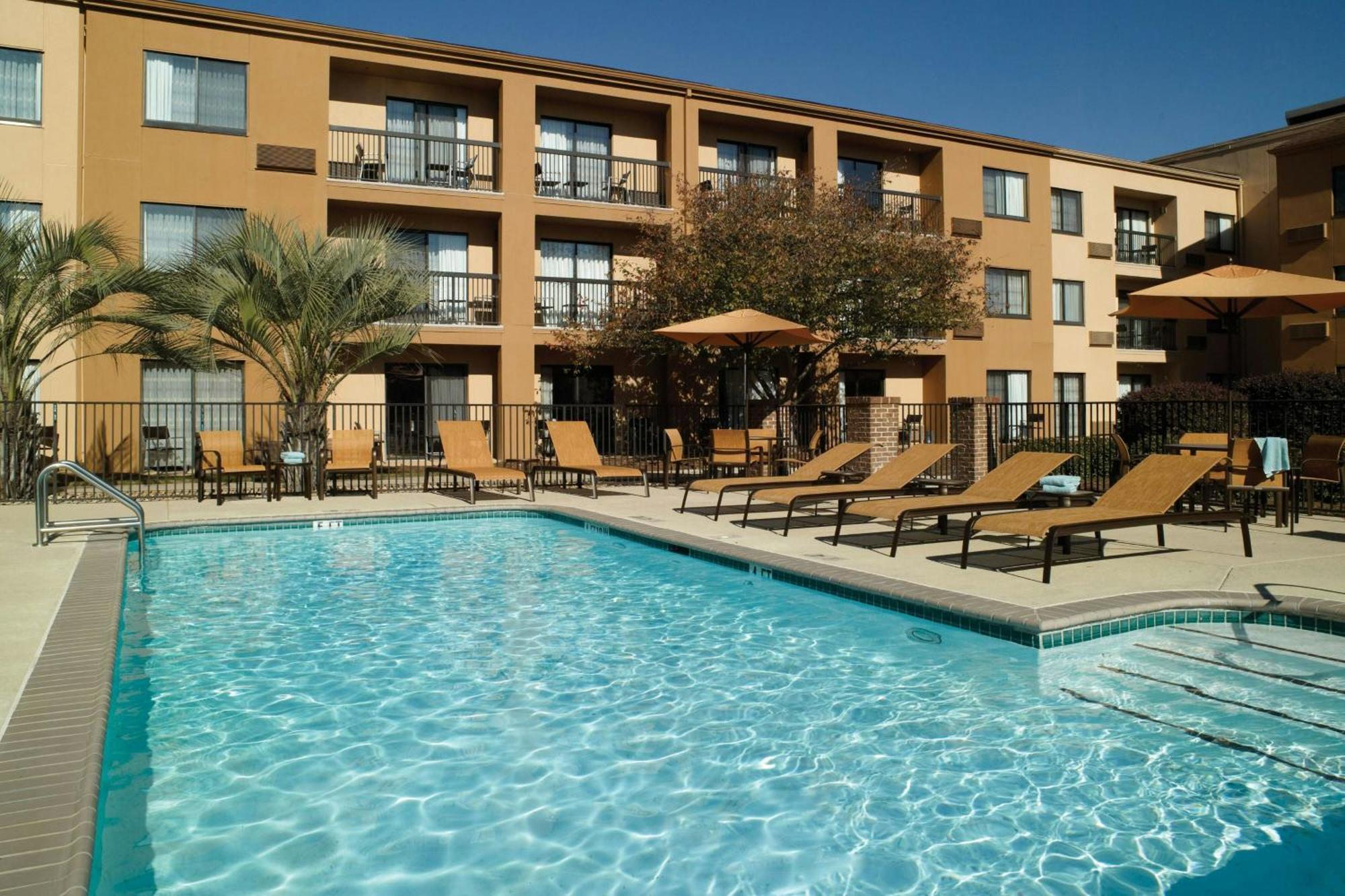 Courtyard By Marriott Macon Hotel Kültér fotó