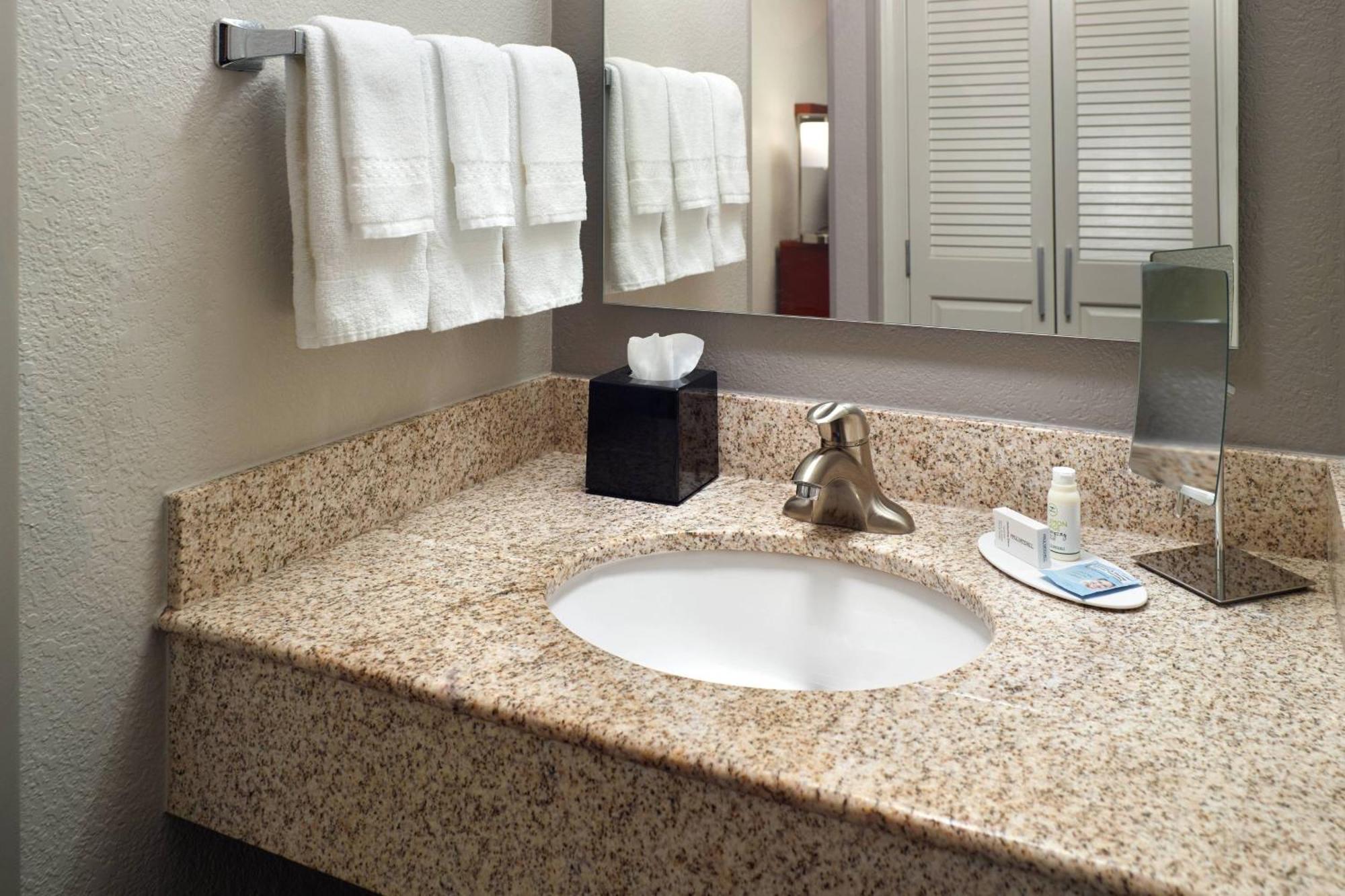 Courtyard By Marriott Macon Hotel Kültér fotó
